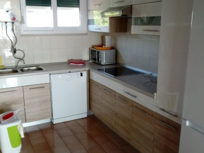 Apartment Three Bedroom Apartment with Sea View and Terrace - Features photo 8