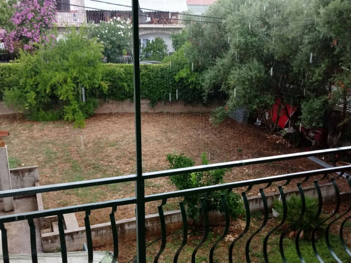 Apartment Double Room with Garden View and Balcony