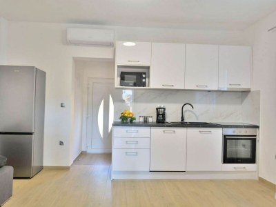 Apartment Fancy Apartments Dream - Modern One Bedroom Apartment with Balcony and Sea View ( 3 ) - Features photo 18