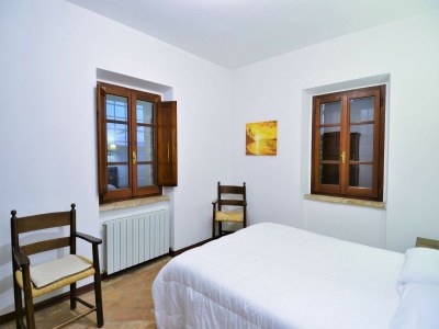 Apartment Countryside retreat with pool, Mantignana - Features photo 15