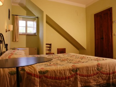Apartment Hilltop apartment with swimming pool - Features photo 34
