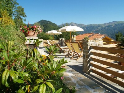 Chalet Alpine Getaway in Tuscany - Outdoor photo 14
