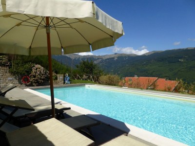 Chalet Alpine Getaway in Tuscany - Outdoor photo 17