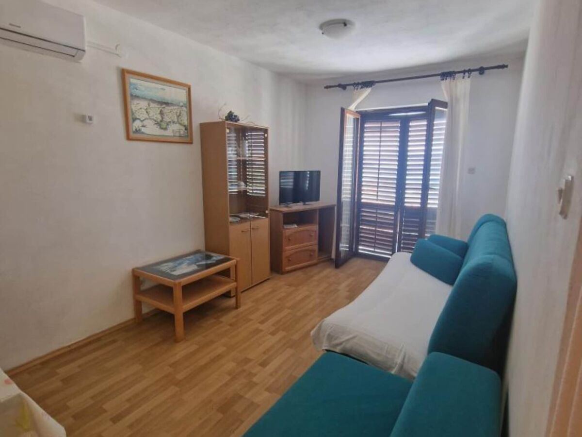 Apartment One Bedroom Apartment with Balcony and Sea View 1 (Sara)