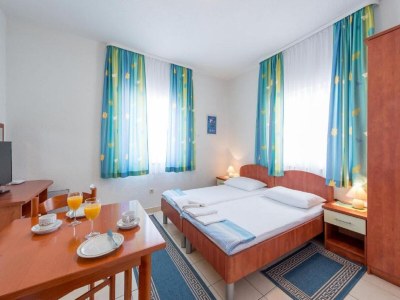 Apartment Villa Borna Apartments - Superior Studio Apartment with Terrace and Sea View (2 Adults) - br. 9 - Features photo 5