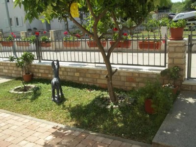 Apartment Peaceful Apartments With Style  - Two Bedroom Bedroom Apartment - Outdoor photo 2