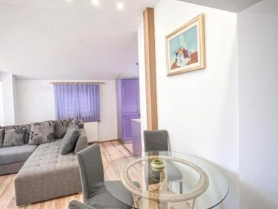 Apartment Peaceful Apartments With Style  - Two Bedroom Bedroom Apartment - Outdoor photo 7