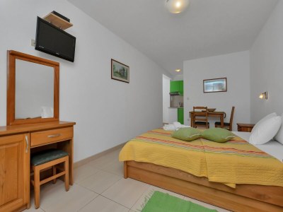 Apartment Villa Juric mit Balkon - Features photo 12
