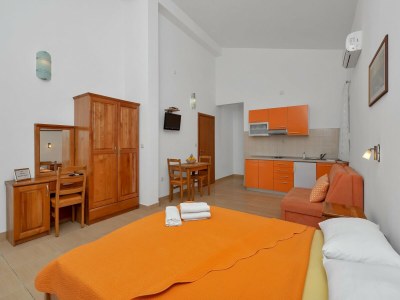 Apartment Apartments Villa Juric- Studio - Features photo 12