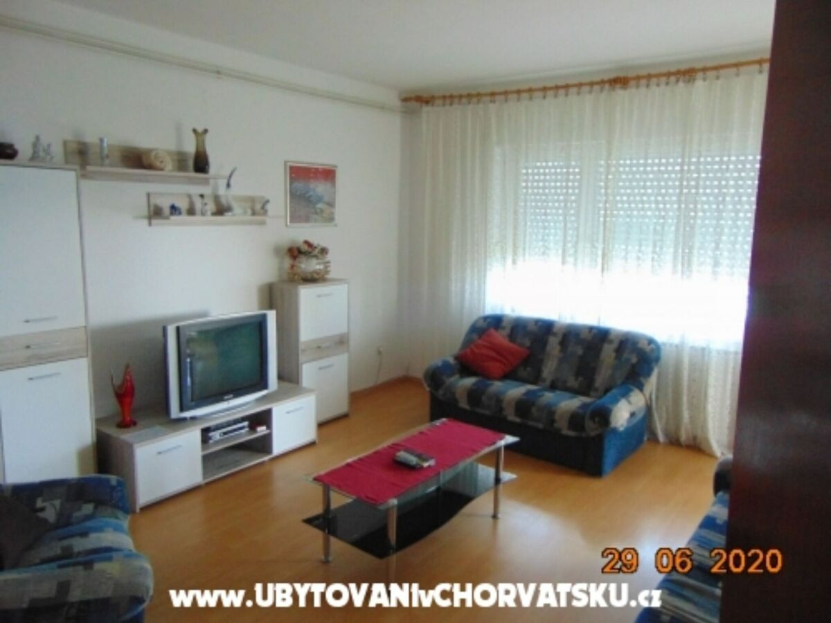 Apartment Three-Bedroom Apartment - Outdoor photo 4