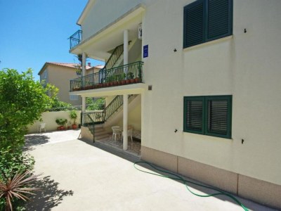 Apartment Apartments Ribarević - Three Bedroom Apartment With Terrace and Sea View - Outdoor photo 6