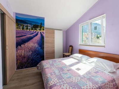 Apartment Apartments Ribarević - Three Bedroom Apartment With Terrace and Sea View - Features photo 12