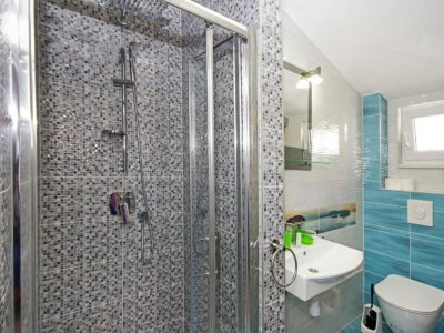Apartment Apartments Ribarević - Three Bedroom Apartment With Terrace and Sea View - Features photo 19