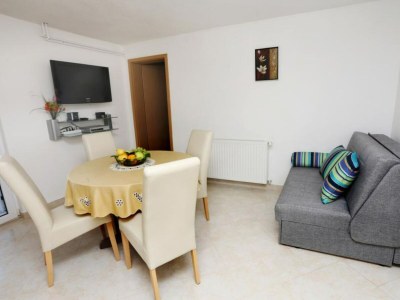 Apartment One-Bedroom Apartment With Terrace And Sea View (A1) - Features photo 6