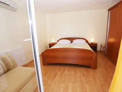 Apartment One-Bedroom Apartment With Terrace And Sea View (A1) - Features photo 9