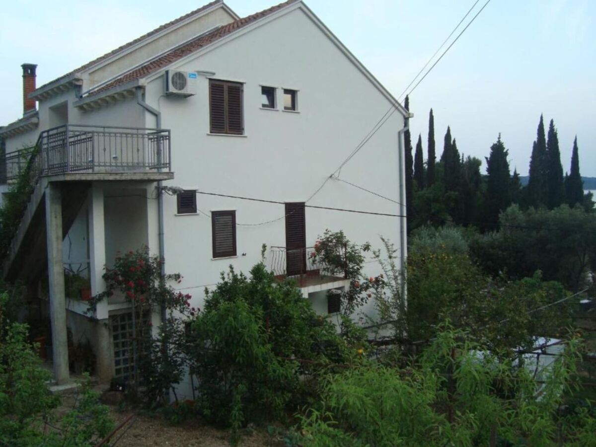 Apartment Apartment Gabrijela - One Bedroom Apartment with Sea View
