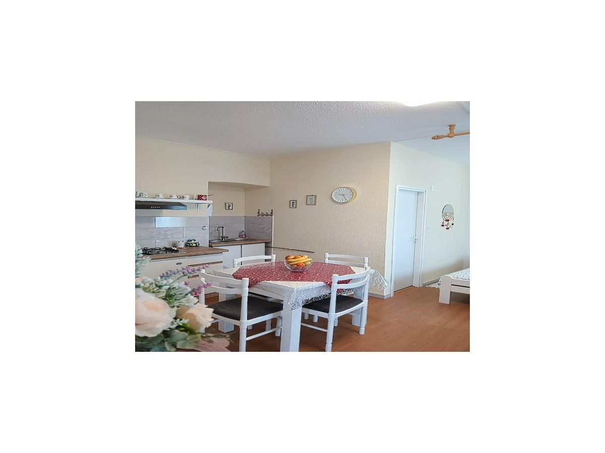 Apartment Apartments Jezerane - Studio Apartment - Features photo 4