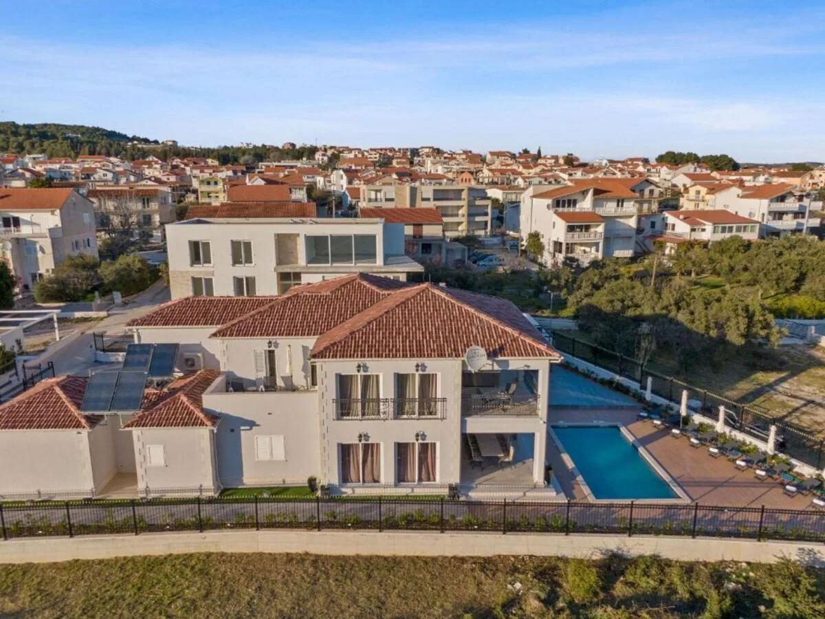 Villa Villa Carolus in Vodice - Five Bedroom Villa with Terrace and Swimming pool - Outdoor photo 5