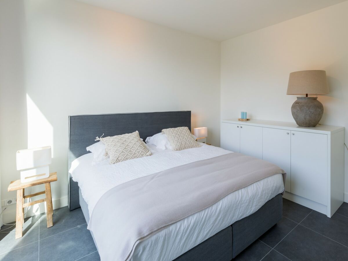 Holiday park Villa by Lake Veere with Stunning Water Views - Features photo 5