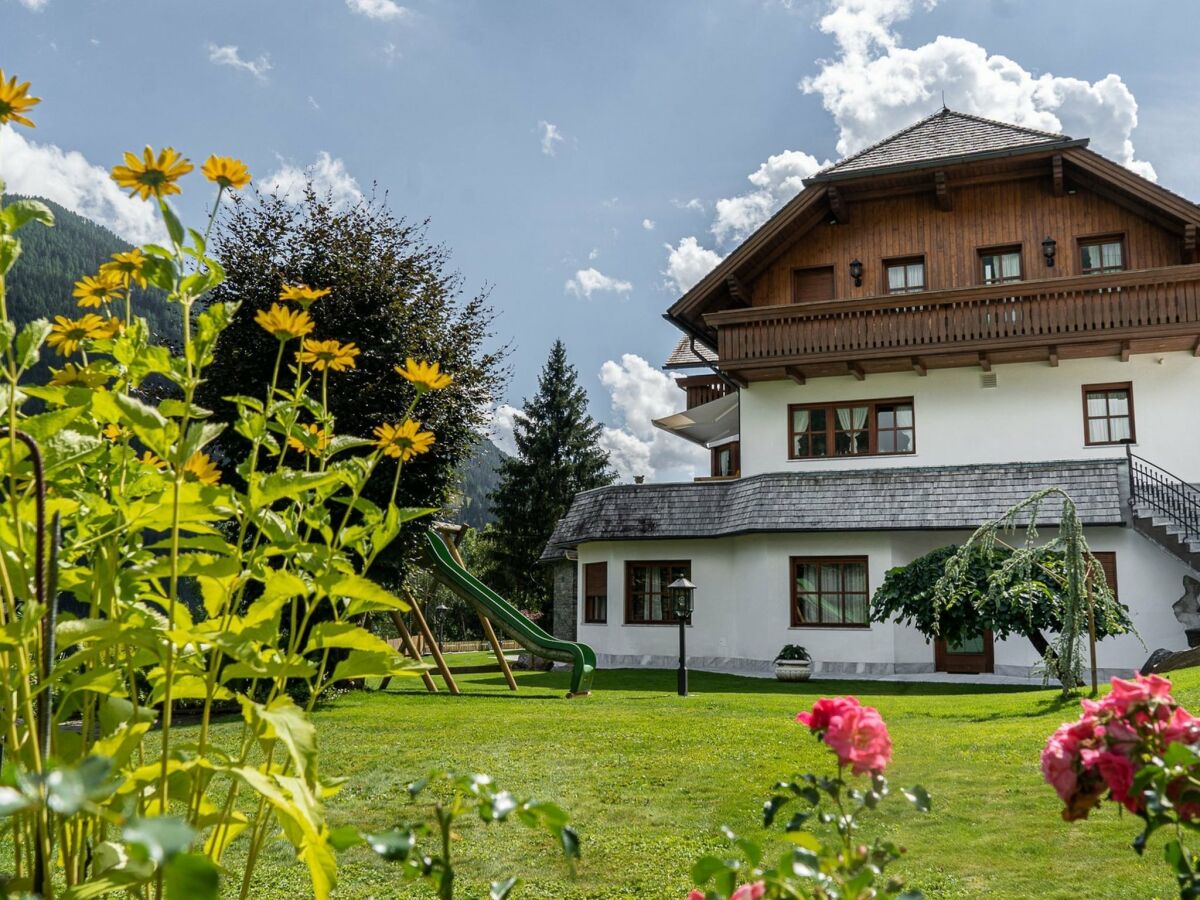 Villa Bad Kleinkirchheim Lush and Spacious Villa with Indoor Pool and Wellness - Seven Bedroom Villa - Outdoor photo 4