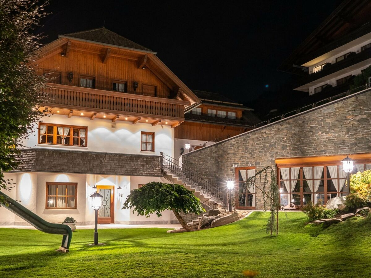 Villa Bad Kleinkirchheim Lush and Spacious Villa with Indoor Pool and Wellness - Seven Bedroom Villa - Outdoor photo 5