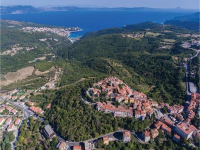 Apartment Apartment in Labin with Pool & Beach Nearby - Environment photo 40
