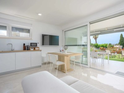 Apartment Two bedroom apartment with terrace Malinska, Krk A-21692-a in Malinska - Apartment