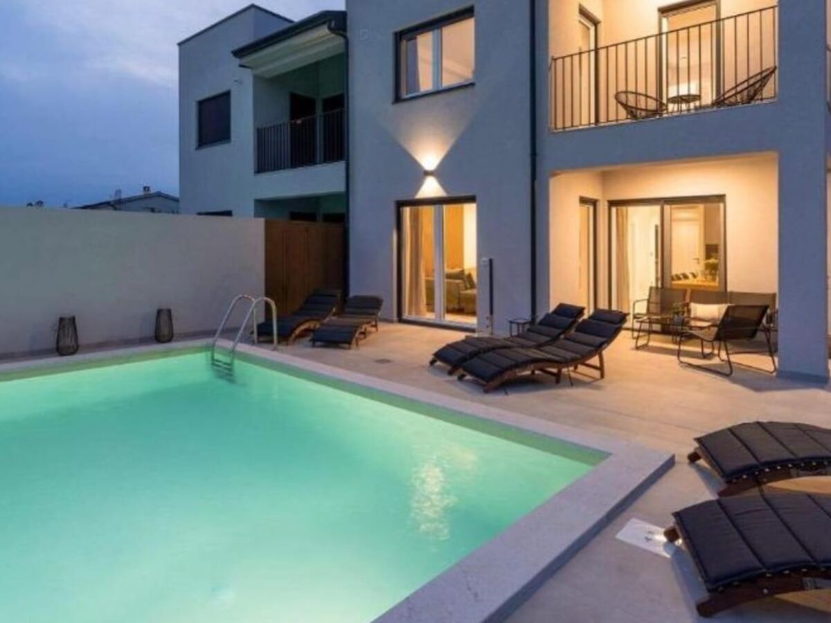 Villa Three bedroom house with terrace Nova Vas, Poreč K-24282