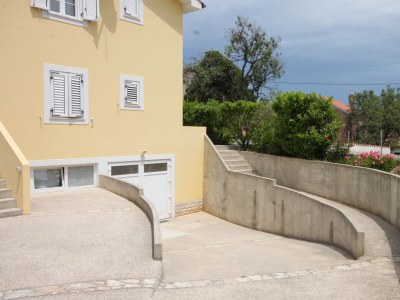 Apartment Two bedroom apartment with terrace and sea view Nerezine, Lošinj A-3451-b - Outdoor photo 9