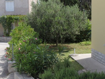 Apartment One bedroom apartment with terrace Nerezine, Lošinj A-3451-d - Outdoor photo 15