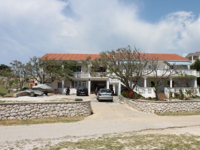 Apartment Two bedroom apartment near beach Kustići, Pag A-6355-c - Outdoor photo 4