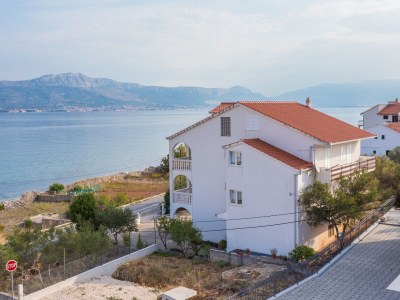 Apartment One bedroom apartment near beach Arbanija, Čiovo A-19527-b - Outdoor photo 6