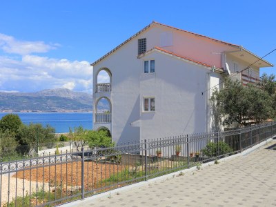 Apartment Studio flat near beach Arbanija, Čiovo AS-19527-a - Outdoor photo 3