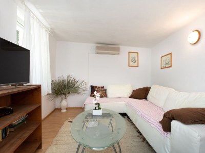 Apartment Two bedroom apartment with air-conditioning Baška, Krk A-19517-a - Outdoor photo 5