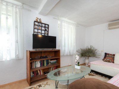 Apartment Two bedroom apartment with air-conditioning Baška, Krk A-19517-a - Outdoor photo 6