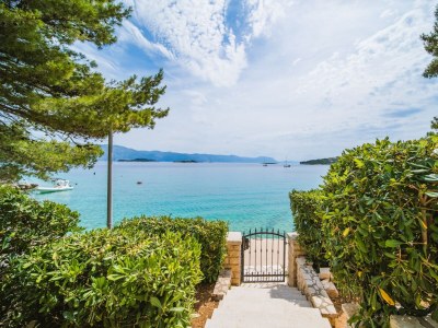 Apartment Two bedroom apartment near beach Lumbarda, Korčula A-135-b - Outdoor photo 11