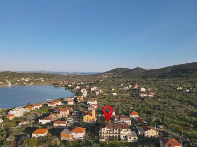 Apartment Four-bedroom apartment with terrace and sea view Mrljane, Pašman A-20850-d - Outdoor photo 3
