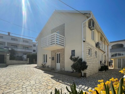 Apartment Two bedroom apartment near beach Mastrinka, Čiovo A-22956-a - Outdoor photo 4