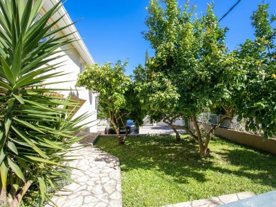 Apartment Two bedroom apartment near beach Mastrinka, Čiovo A-22956-b - Outdoor photo 11