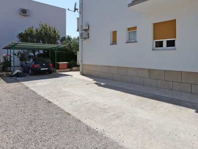 Apartment One bedroom apartment with terrace Banjol, Rab A-19692-b - Outdoor photo 12
