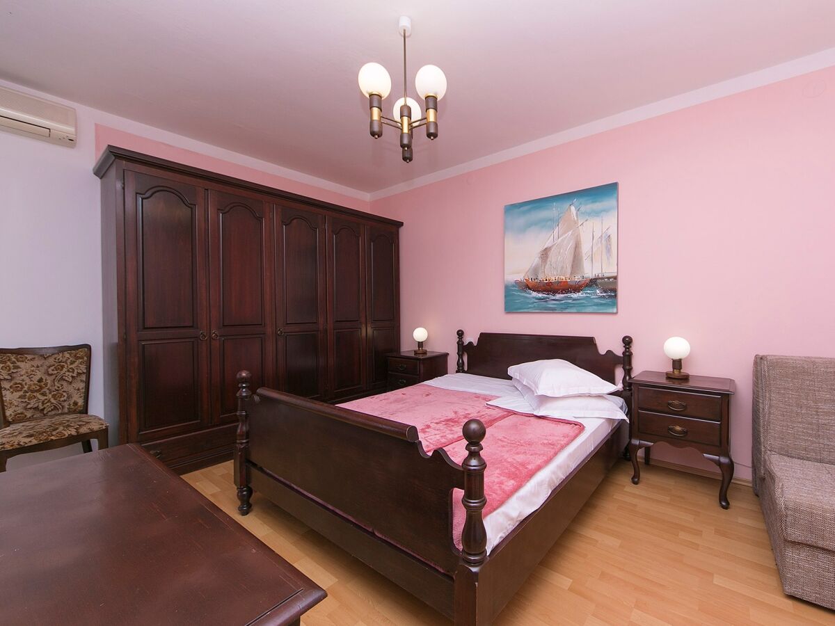 Apartment Studio flat with balcony and sea view Brela, Makarska AS-20778-c