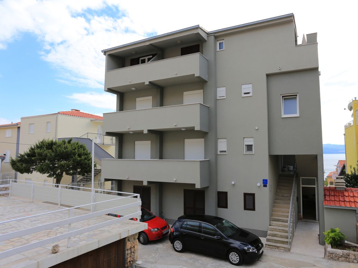 Apartment One bedroom apartment with terrace and sea view Nemira, Omiš A-17039-a