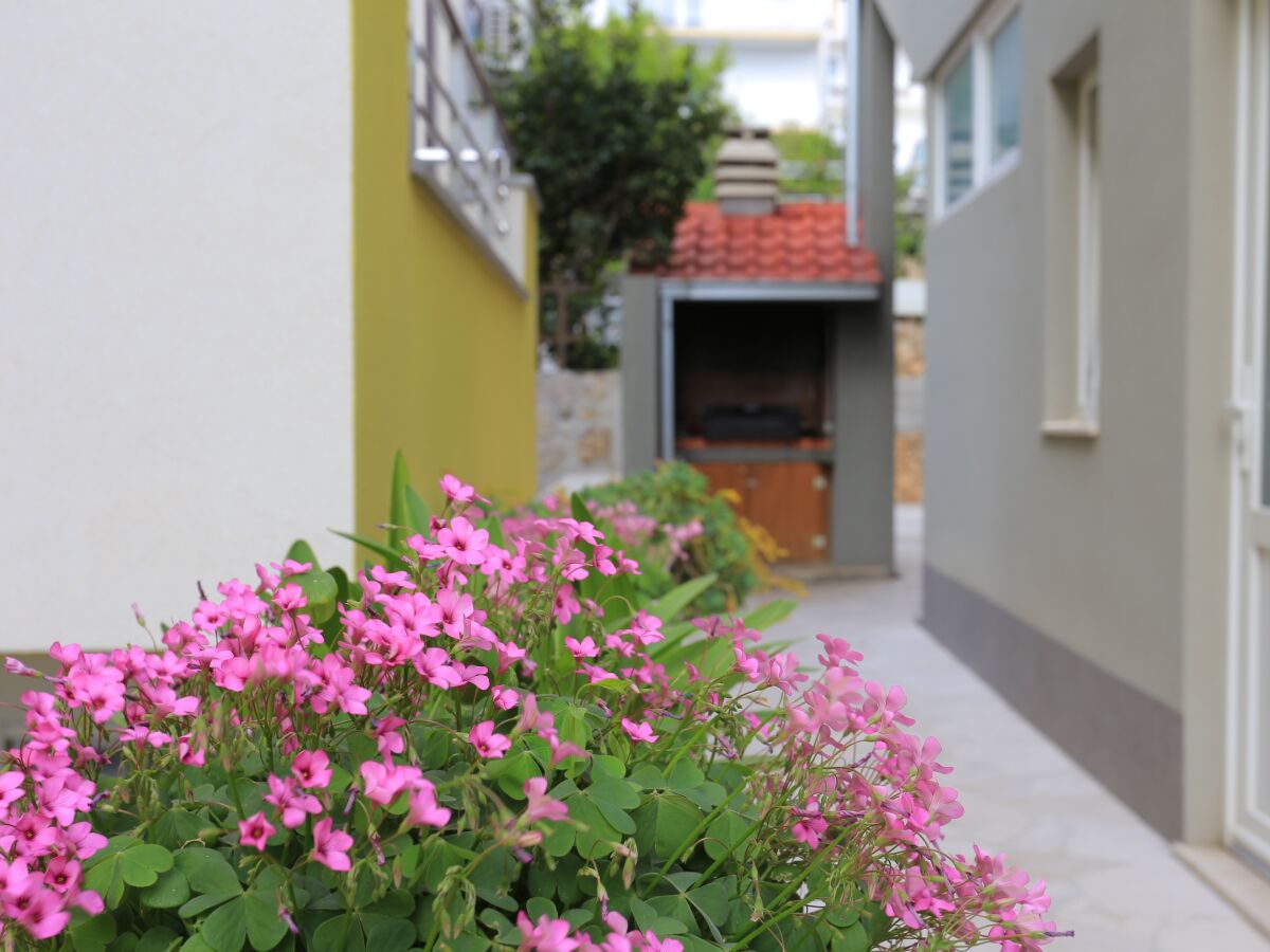 Apartment One bedroom apartment with terrace and sea view Nemira, Omiš A-17039-c - Outdoor photo 5