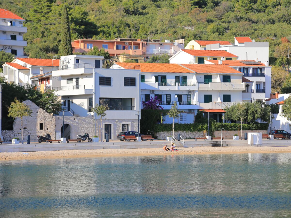 Apartment One bedroom apartment near beach Igrane, Makarska A-6653-c - Outdoor photo 2
