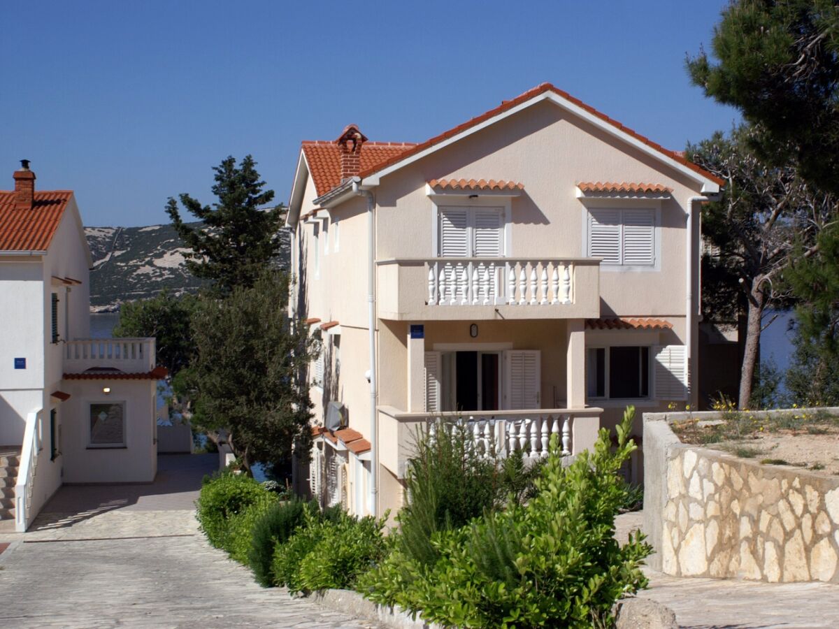 Apartment Two bedroom apartment near beach Stara Novalja, Pag A-234-d