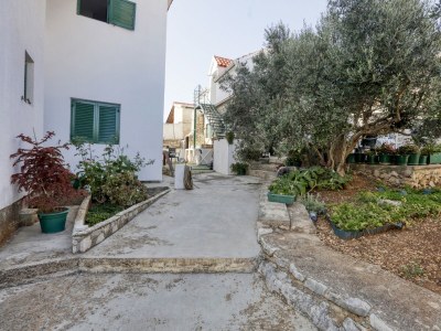 Apartment Two bedroom apartment near beach Jezera, Murter A-796-c - Outdoor photo 9