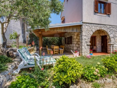 Apartment Two bedroom apartment with air-conditioning Punta križa, Cres A-867-a - Outdoor photo 32
