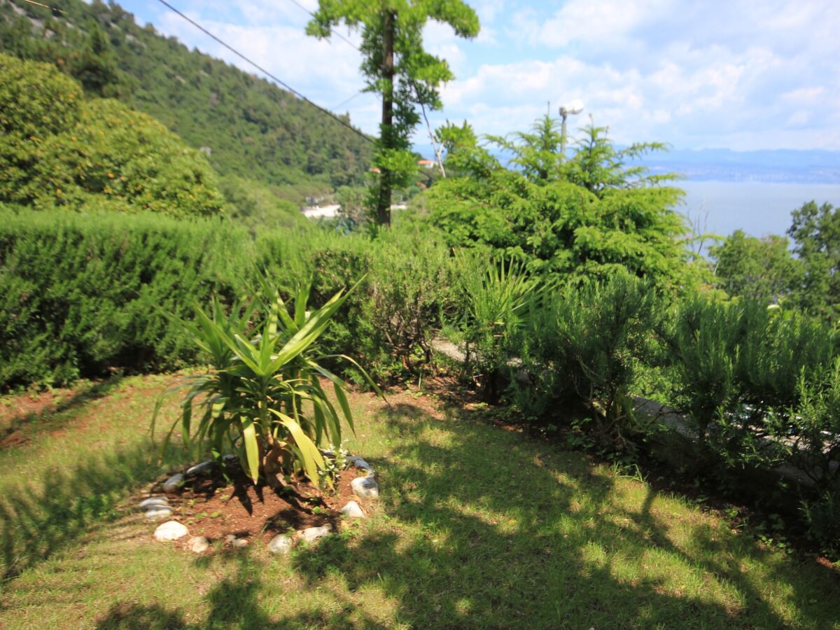 Holiday room with terrace and sea view Medveja, Opatija S-2305-b - Outdoor photo 4