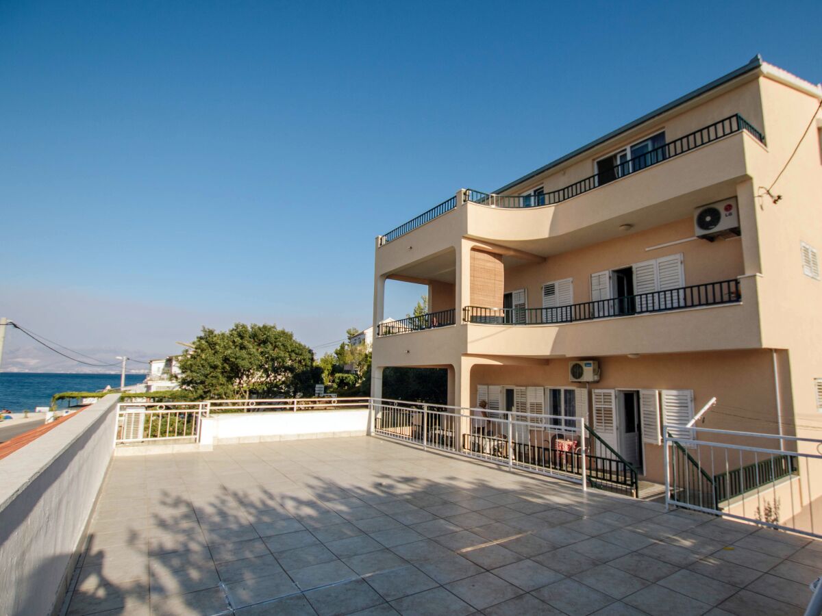 Apartment Four-bedroom apartment near beach Arbanija, Čiovo A-1122-a