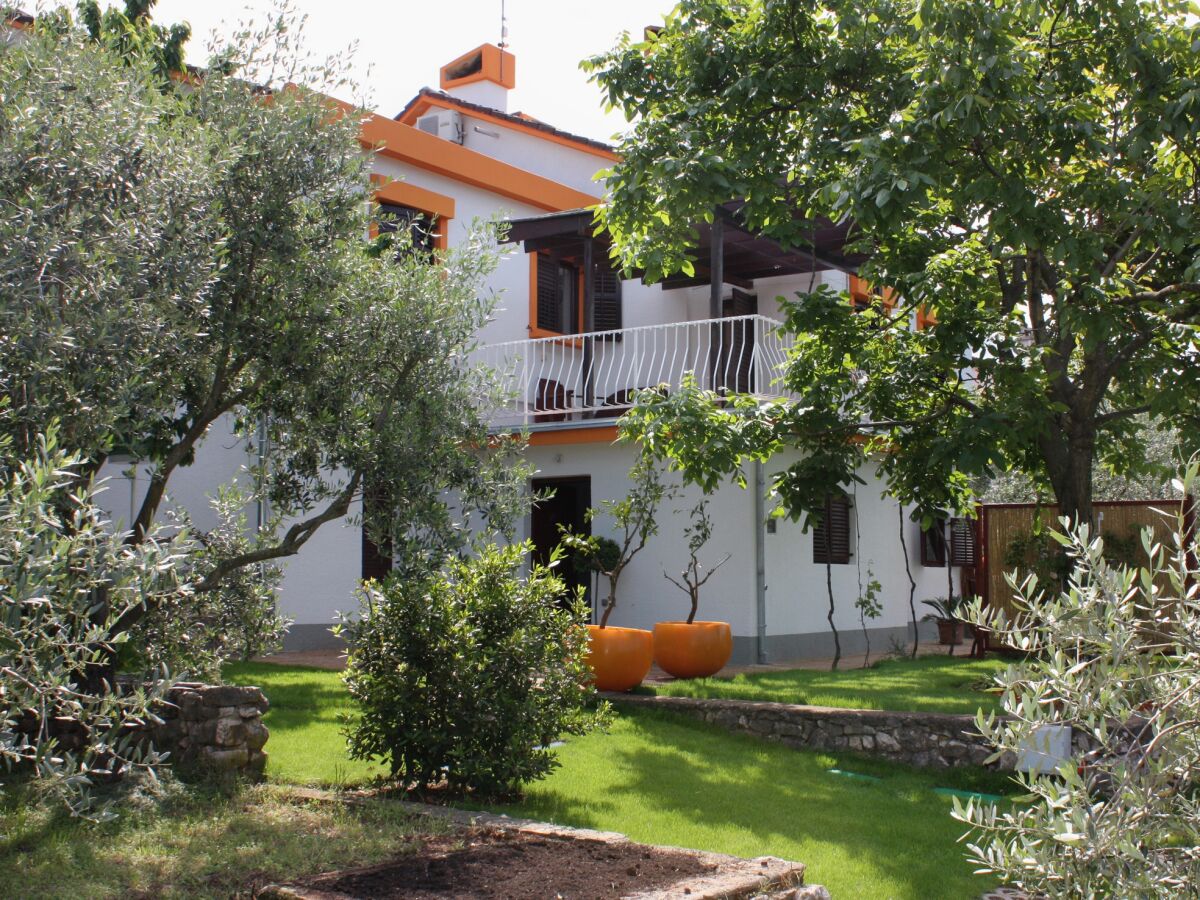 Apartment Two bedroom apartment with terrace Njivice, Krk A-2391-b - Outdoor photo 4